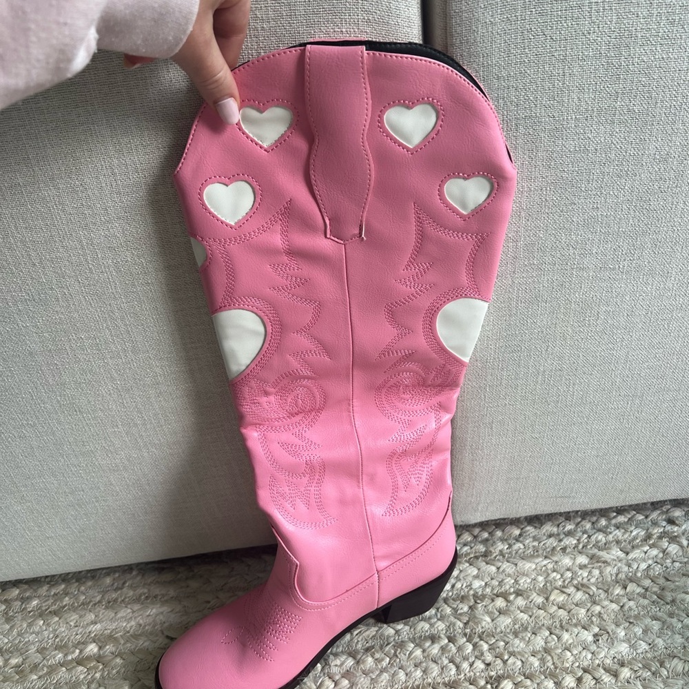 Never worn pink cowboy boots